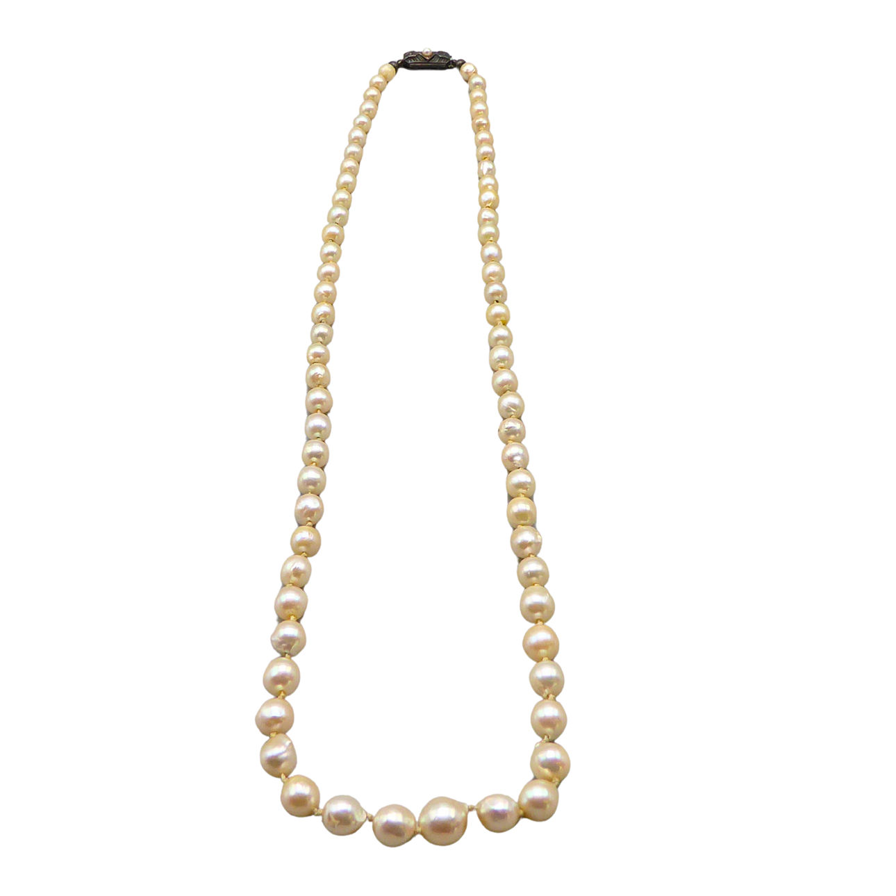 PEARL NECKLACE WITH 800 SILVER CLASP.
