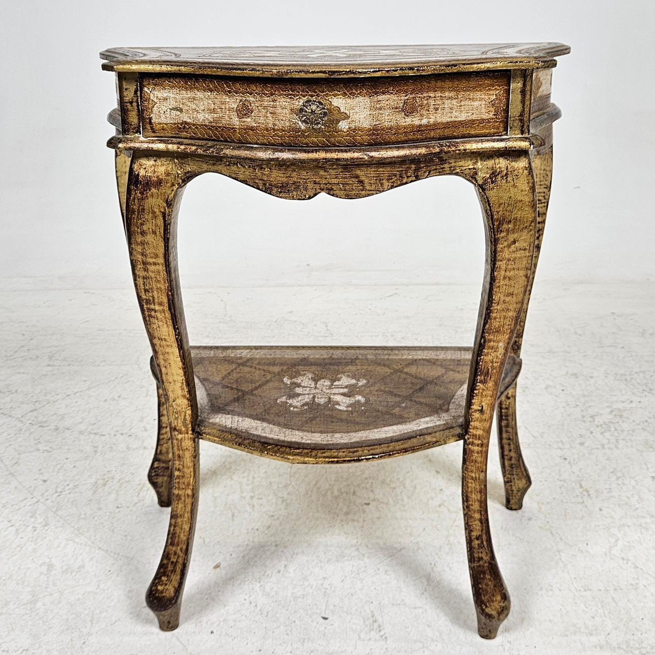 SÄNGBORD, 1900-talets andra hälft.