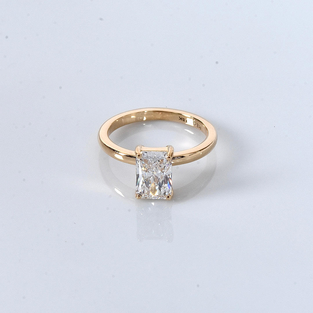 DIAMOND RING, 1,63ct, 18K, IGI Cert Labgrown.