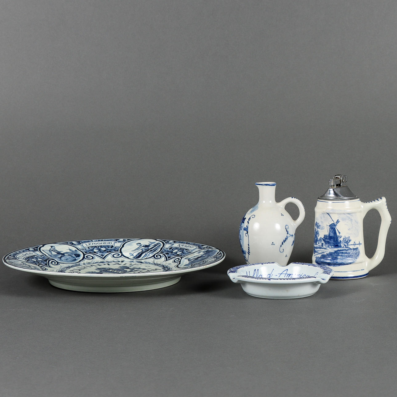 PORCELAIN DELFT, 4 pieces.