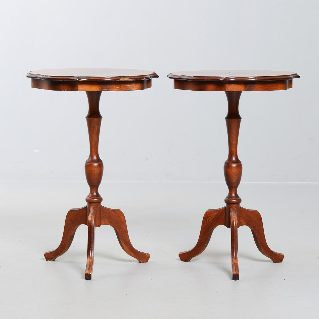 LAMPBORD, 2 st, 1900-talets mitt.