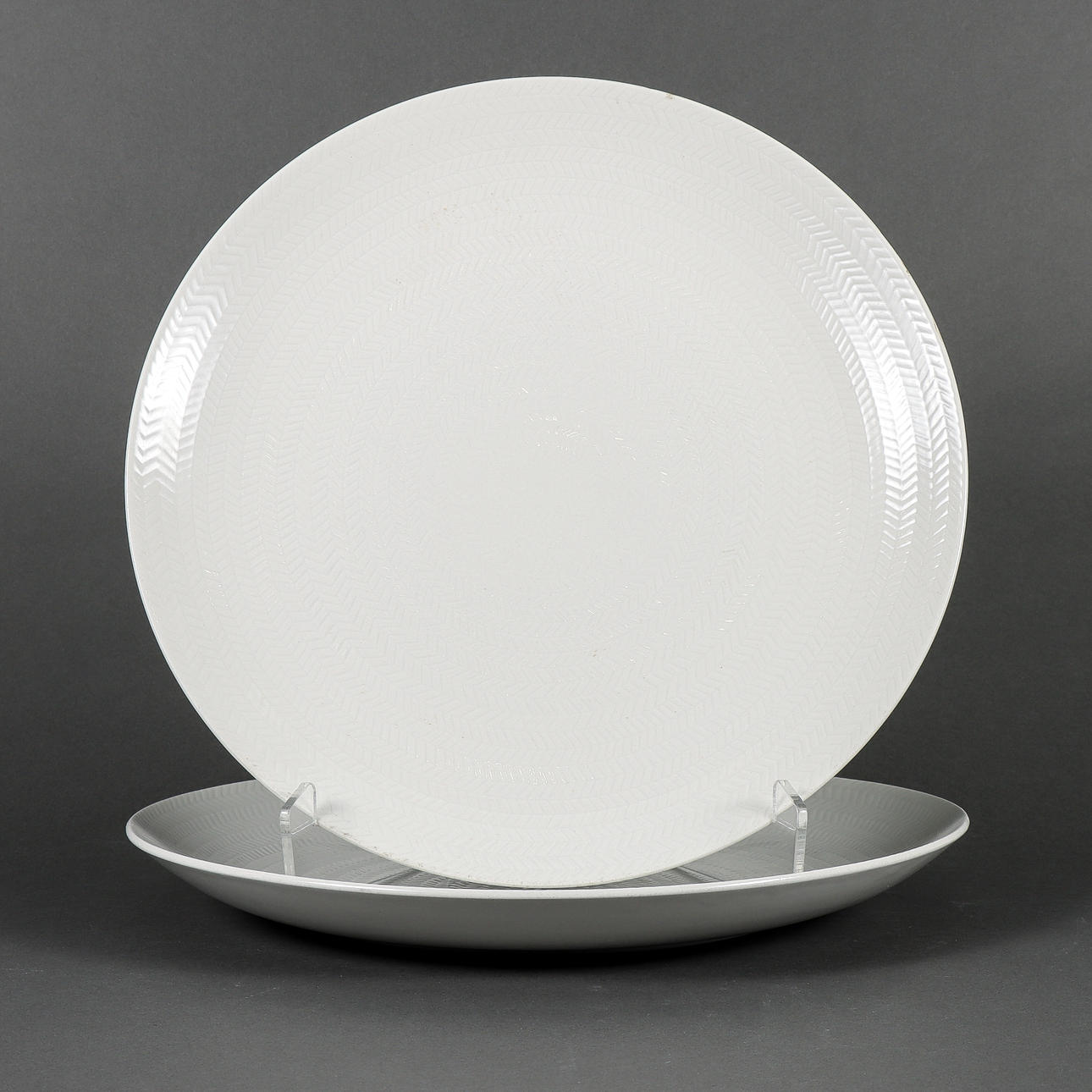 HERTHA BENGTSON. Serveringsfat, 2 stycken, Rörstrand Blå Eld.