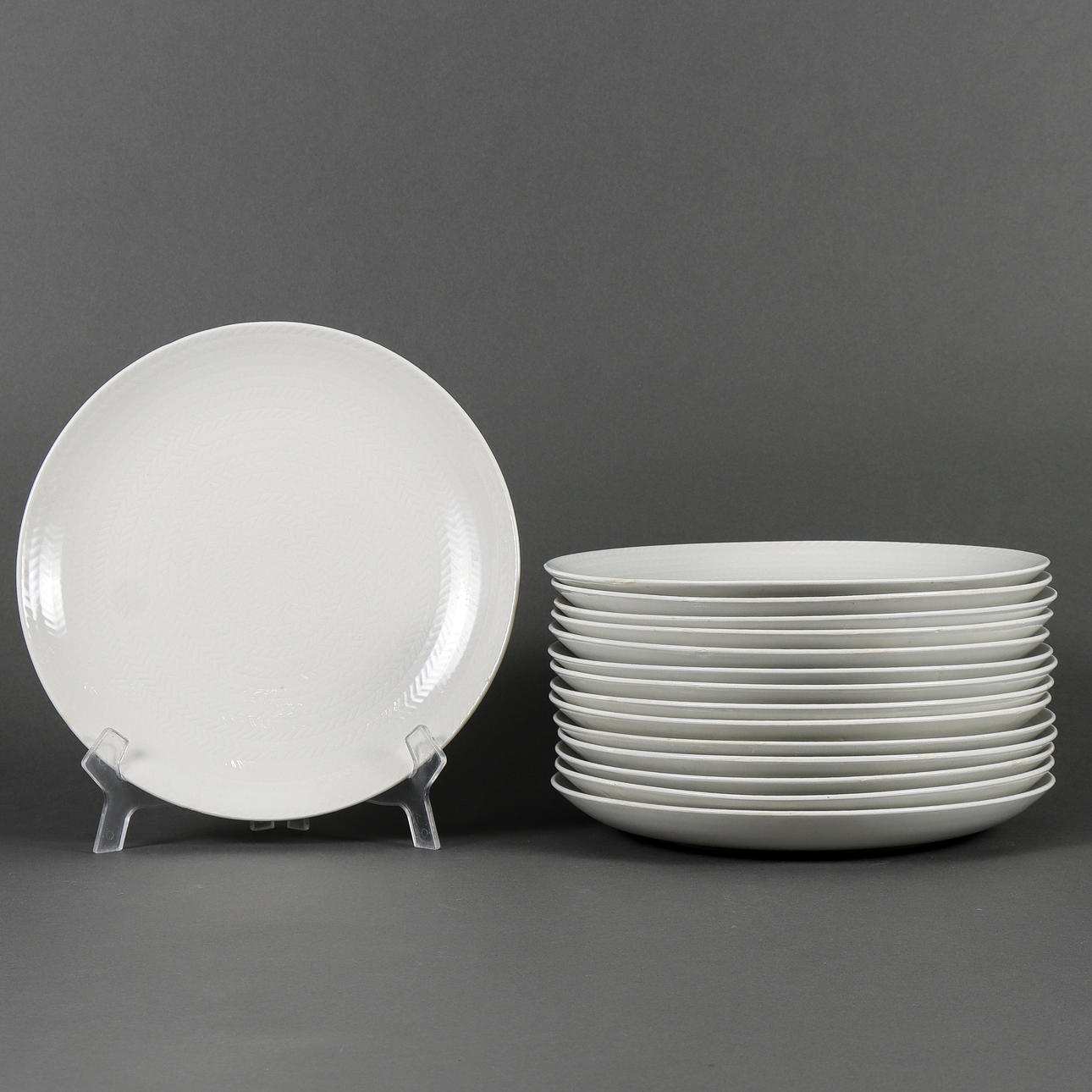 HERTHA BENGTSON. Tallrikar, 15 stycken, Rörstrand, Blå Eld.