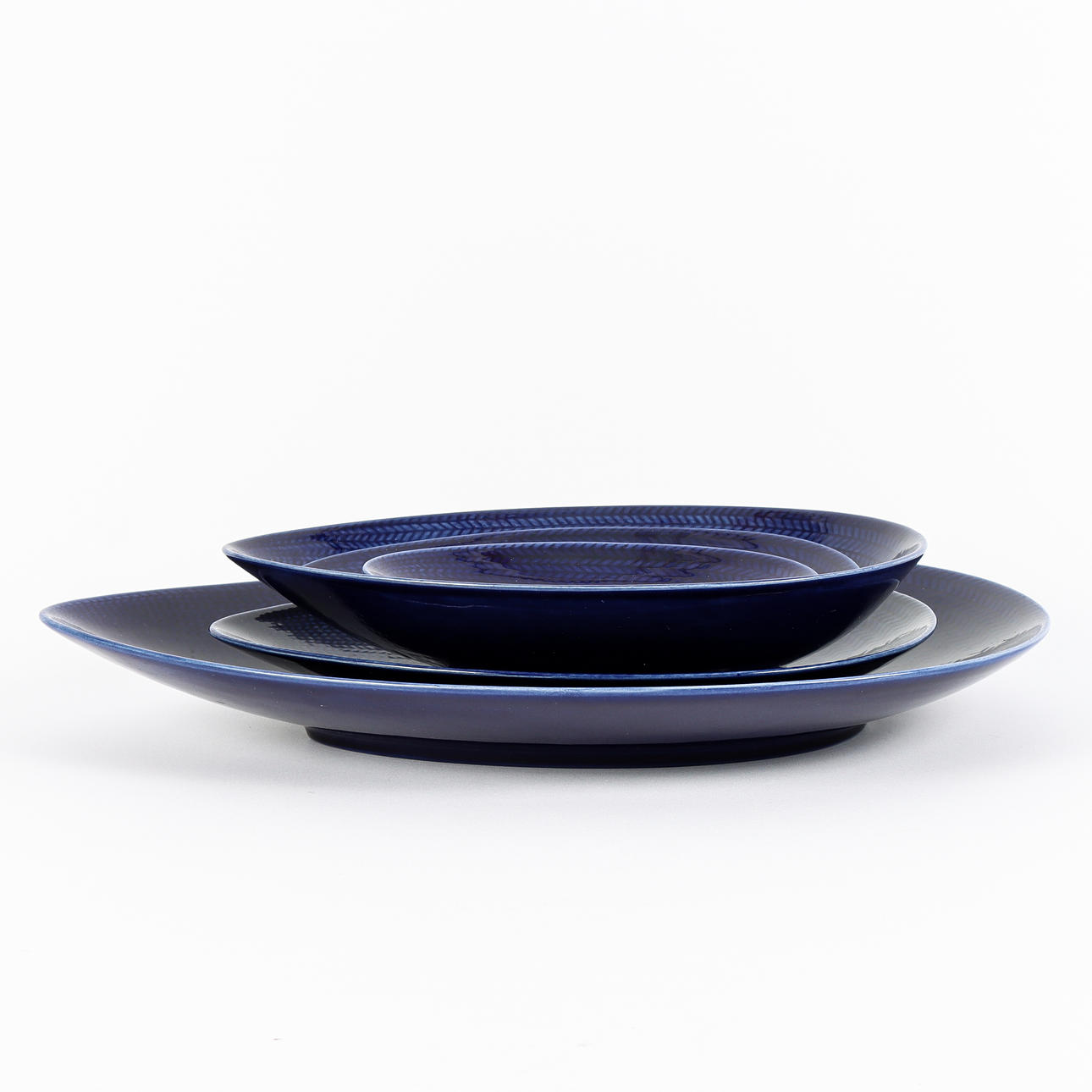 HERTHA BENGTSON. Serveringsfat 5 stycken, Rörstrand, Blå Eld.