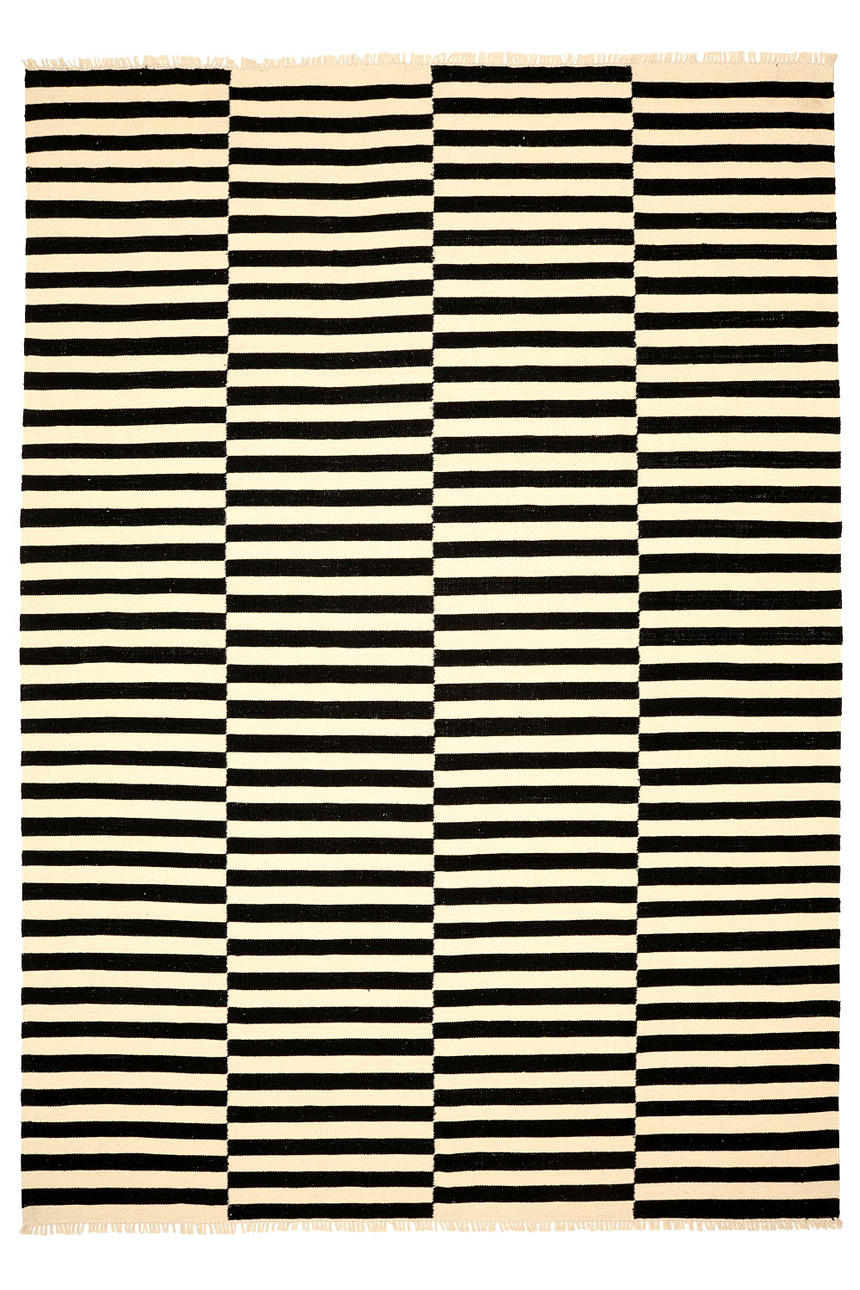 MATTA, Kelim, india, 305x205 cm.