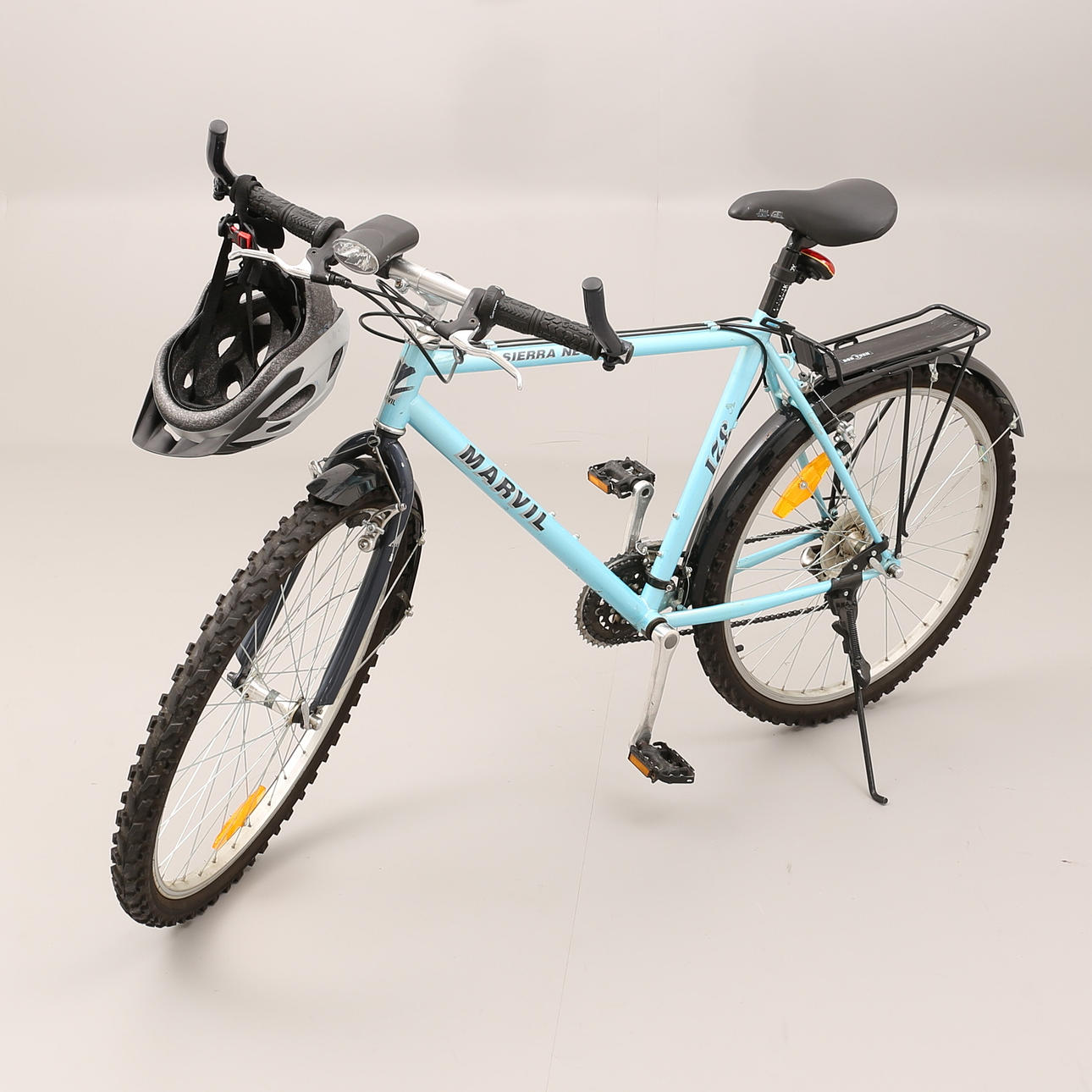 CYKEL med hjälm, Marvil 321 21 växlad.