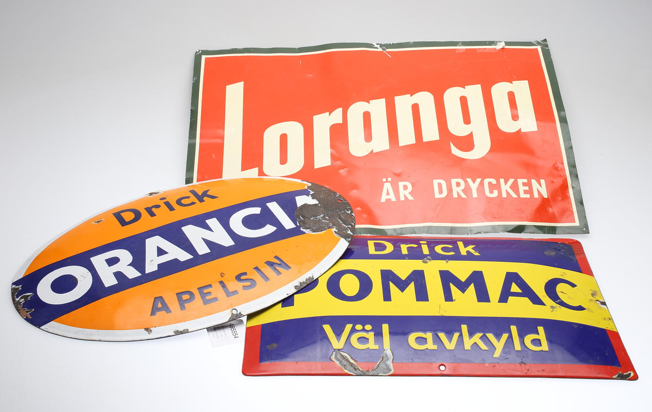 REKLAMSKYLTAR, 3 st, Plåt och emaljerad metall, 1900-talets mitt.
