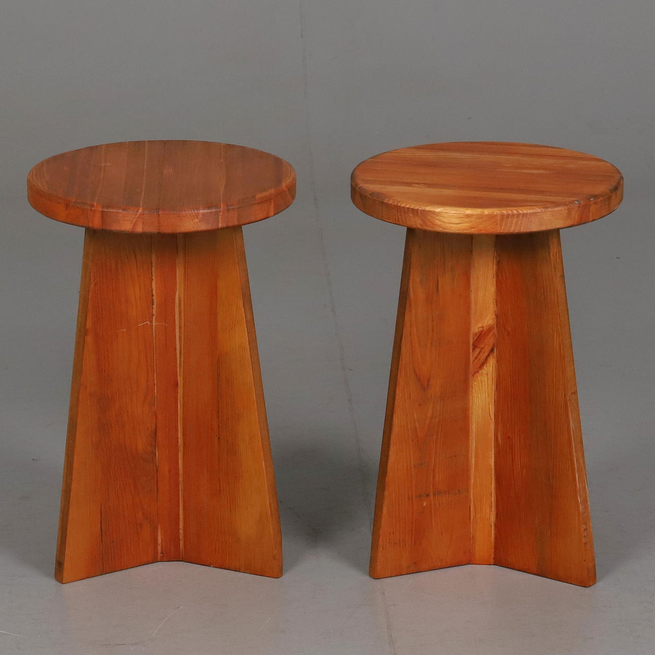 A pair of pine pallets.