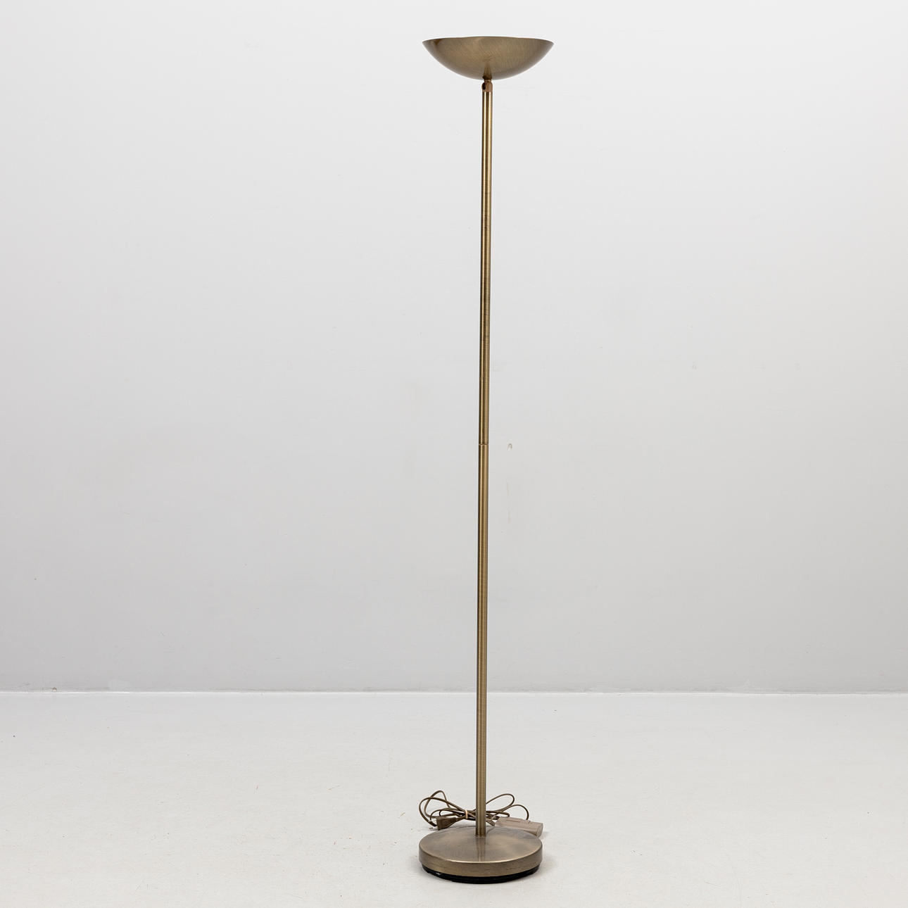 FLOOR LAMP, “Up light” Massive art.