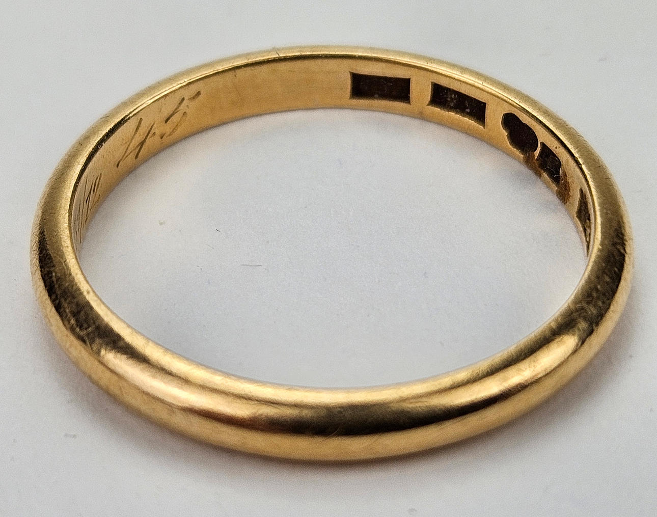RING, gold, 18K, weight approx. 4.6 grams.