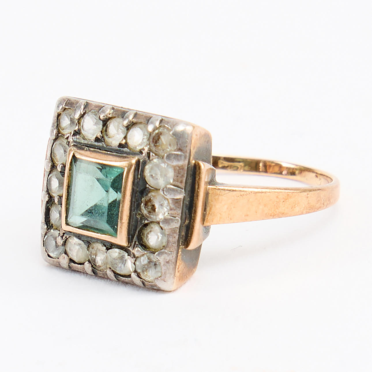 RING, gold 18K set with green stone and paste.