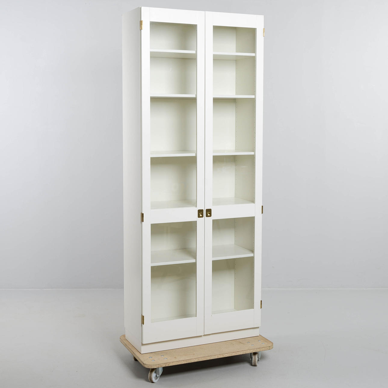 GÖRAN MALMVALL. Display cabinet “KA72", Karl Andersson & Söner.