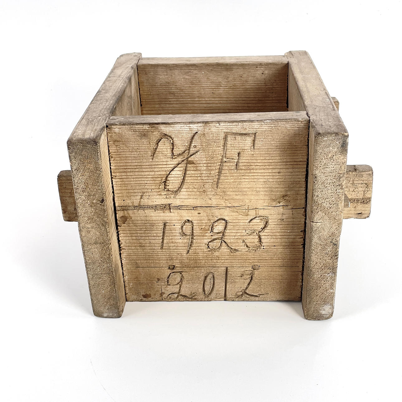 CHEESE FORM. Wood, dated 1923.