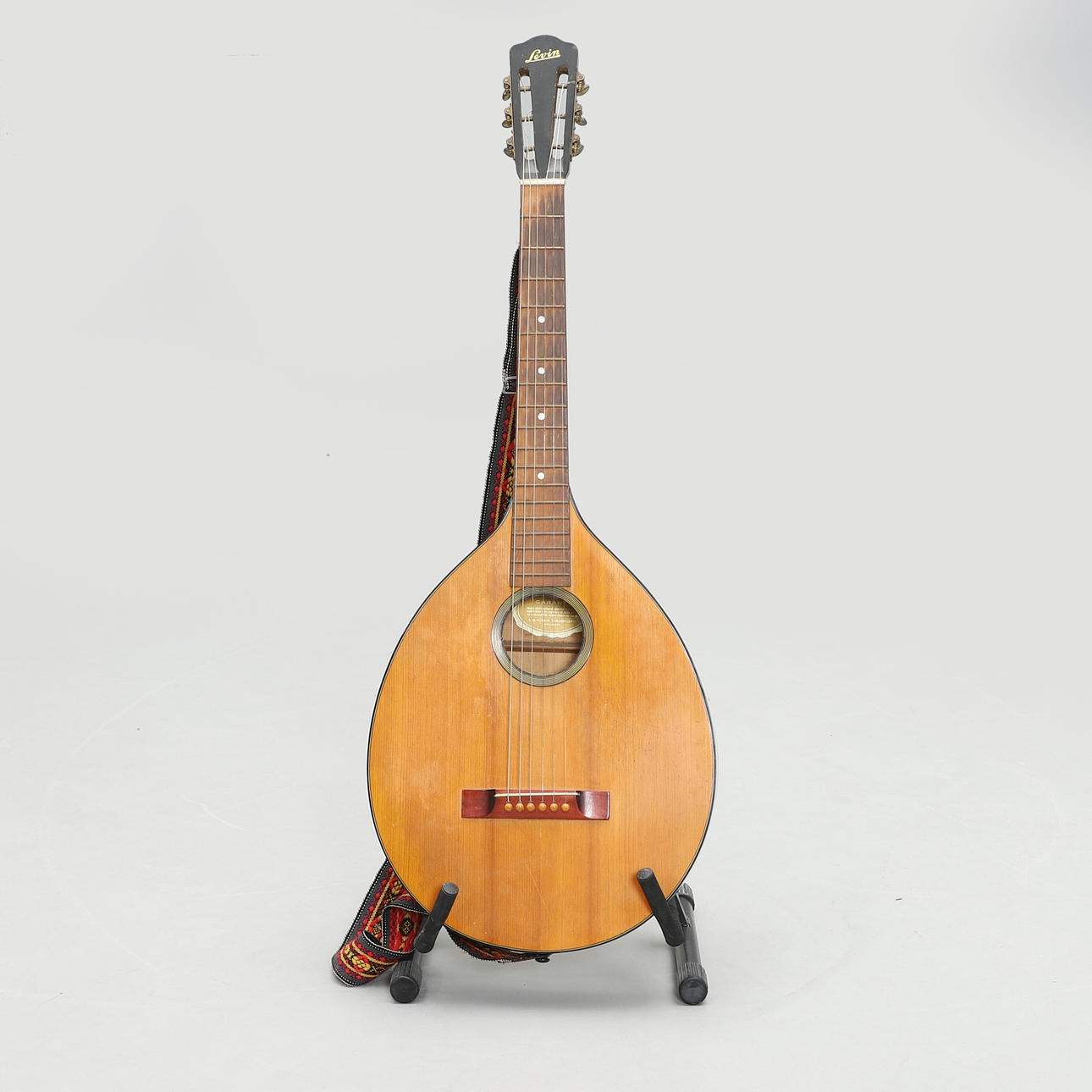 GUITAR LUTE, Levin, 1944.