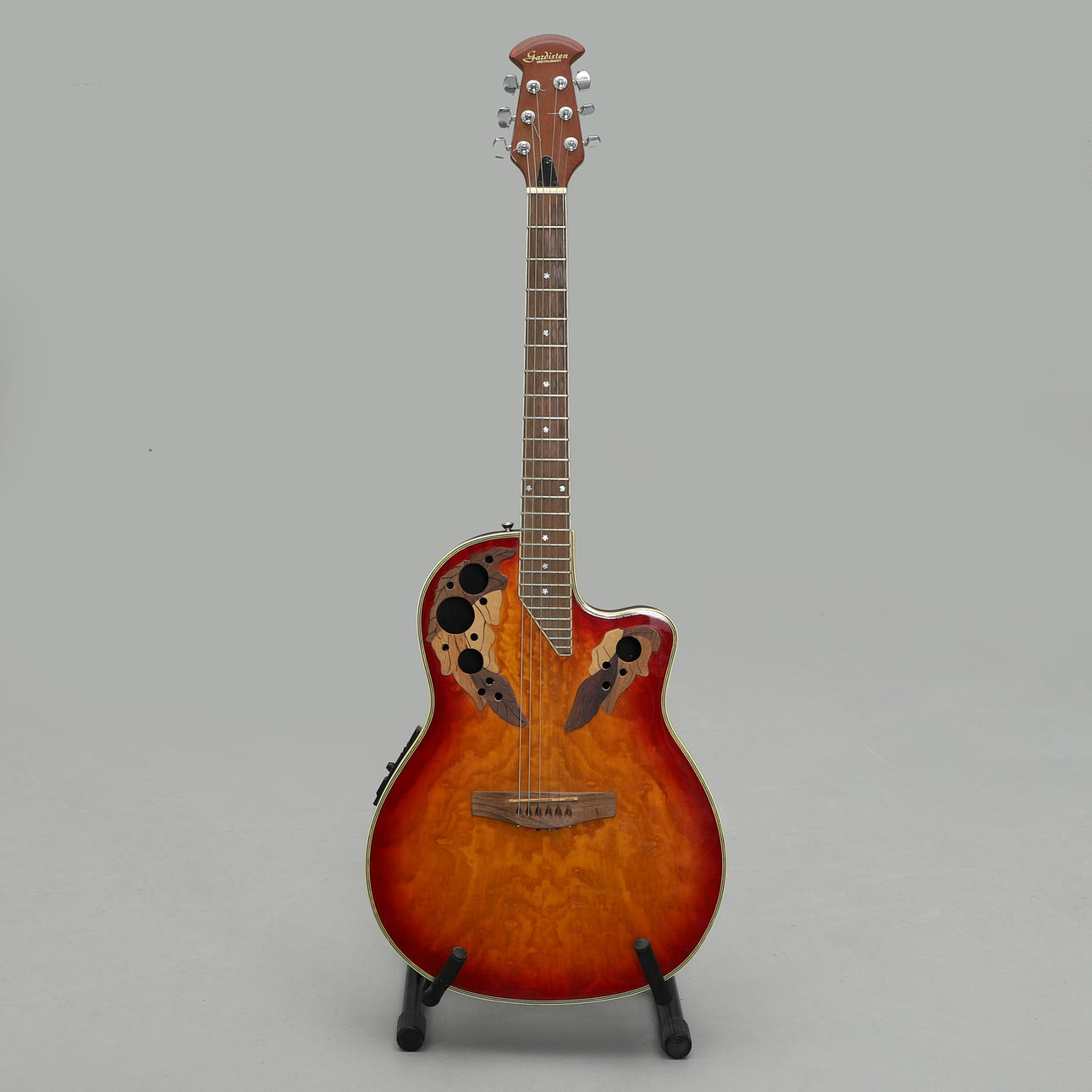 ACOUSTIC GUITAR, Gardisten Instrument.