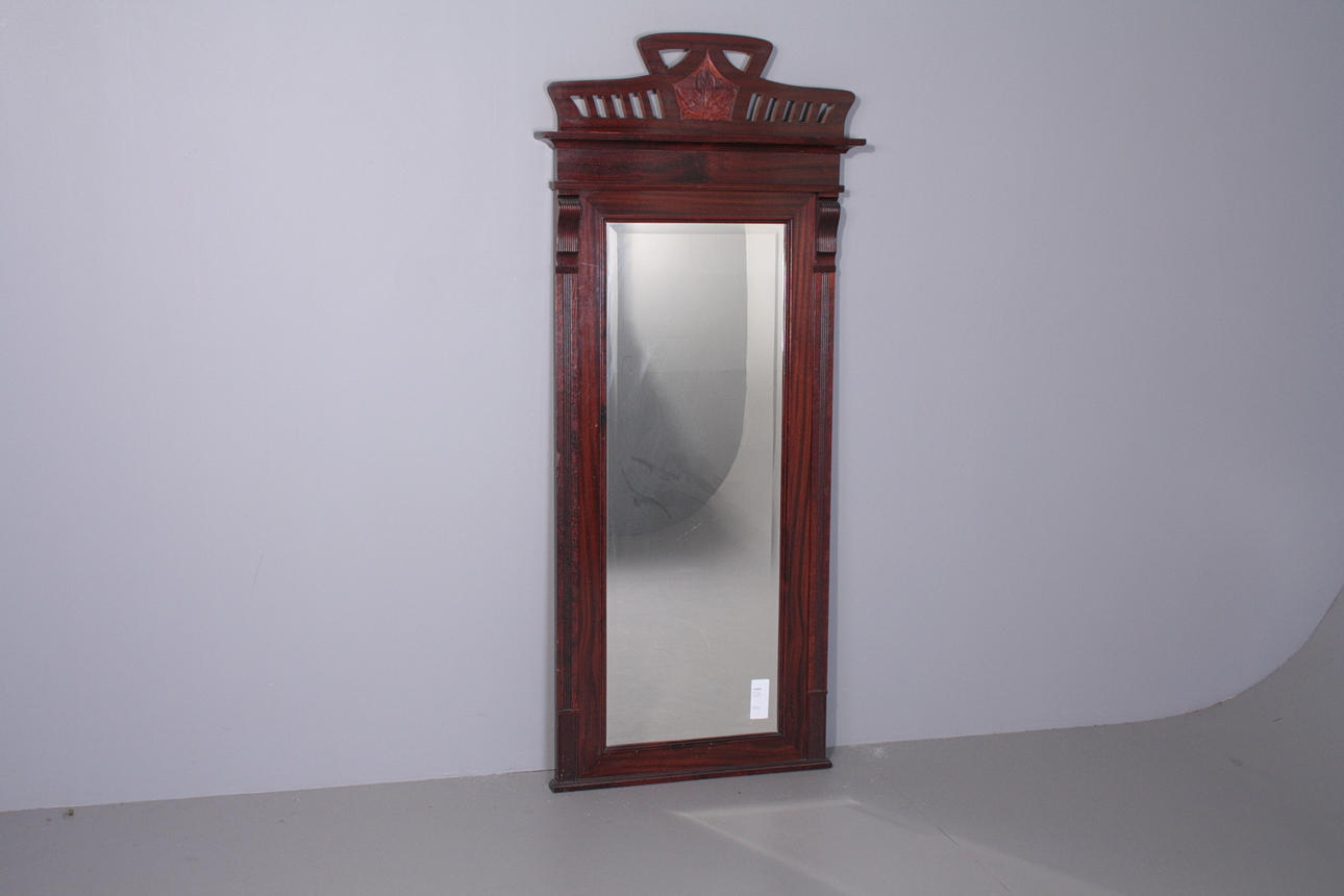 SPEGEL med träram, " äpplet ", ek, jugendstil, tidigt 1900-tal.