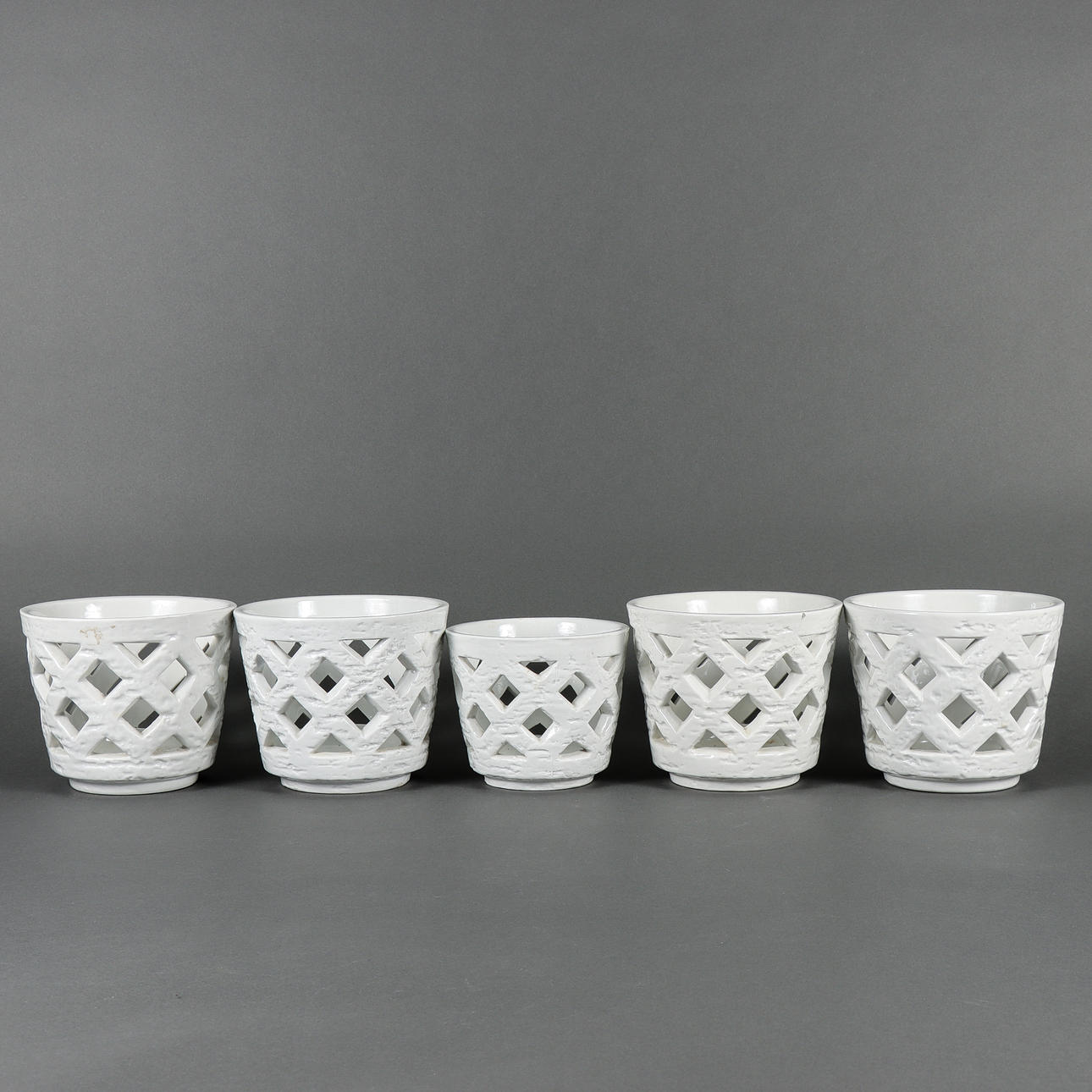 GUNNAR NYLUND. Outer lining 5 pieces, Rörstrand chamotte.