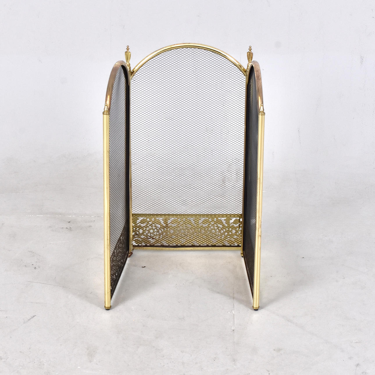 GNISTSKYDD, mässing, 1900-talets slut.