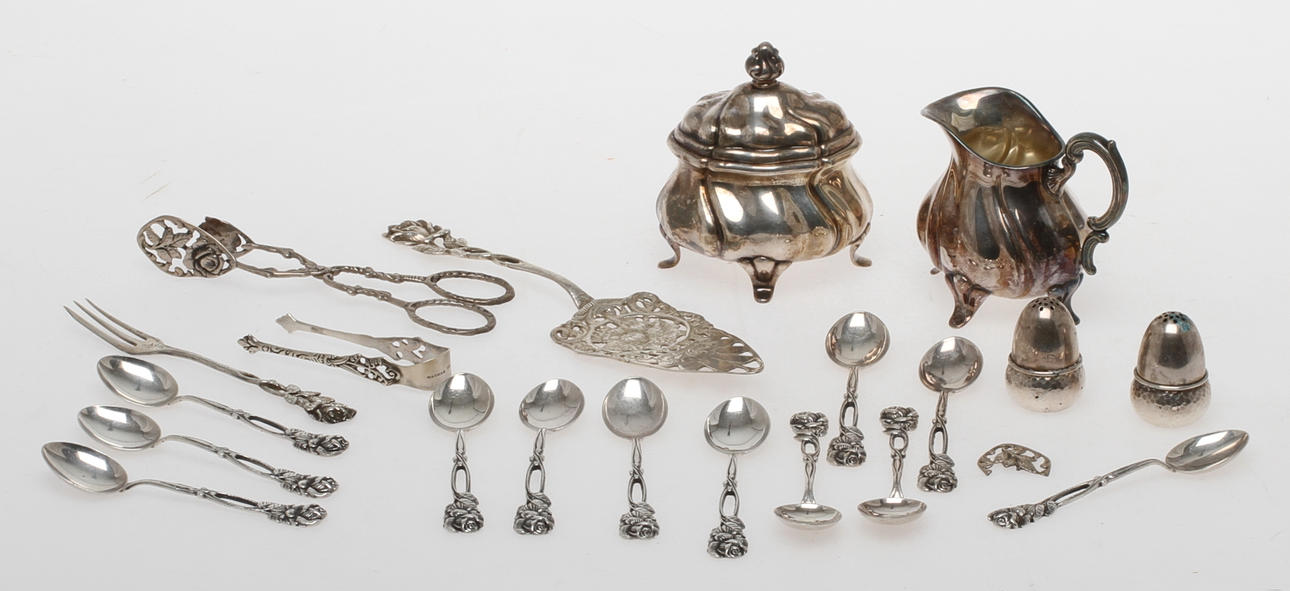 PARTI SILVER, 20 delar. Tot vikt ca 382 gram.