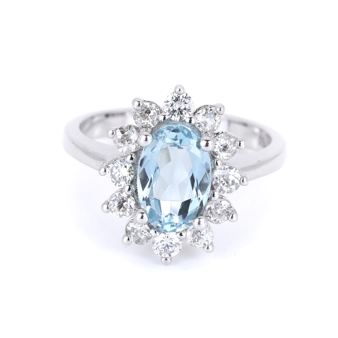 18CT WHITE GOLD AQUAMARINE & DIAMOND SET RING.
