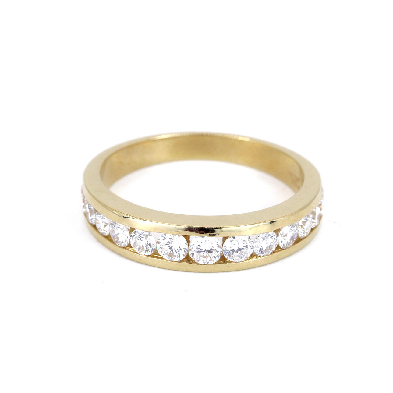 14CT GOLD DIAMOND SET RING.
