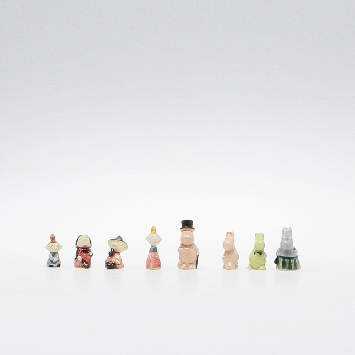 SIGNE HAMMARSTEN-JANSSON. figuriner, 8 st, keramik, "Mumin", Arabia, 1950-tal.