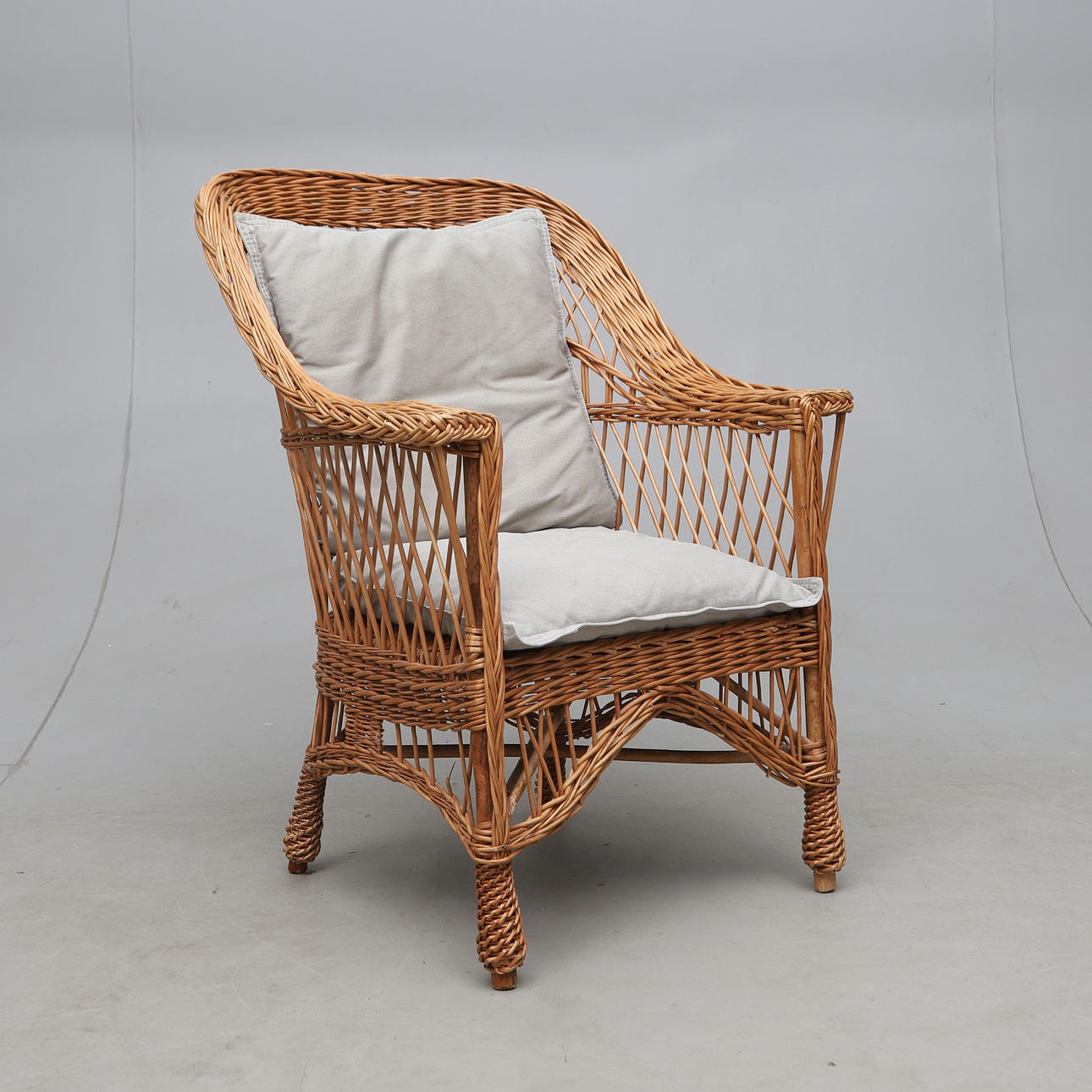 KORGSTOL, rotting, 1900-talets andra hälft.