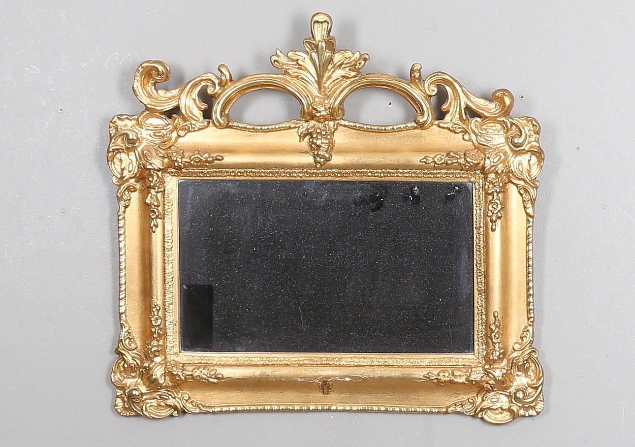 SPEGELLAMPETT, oscariansk, Förgylld. 1800-tal.