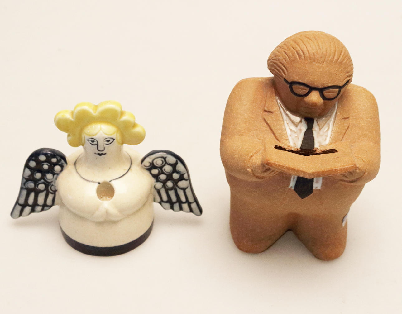 LJUSSTAKE samt FIGURIN, stengods, Lisa Larson, 1900-tal.