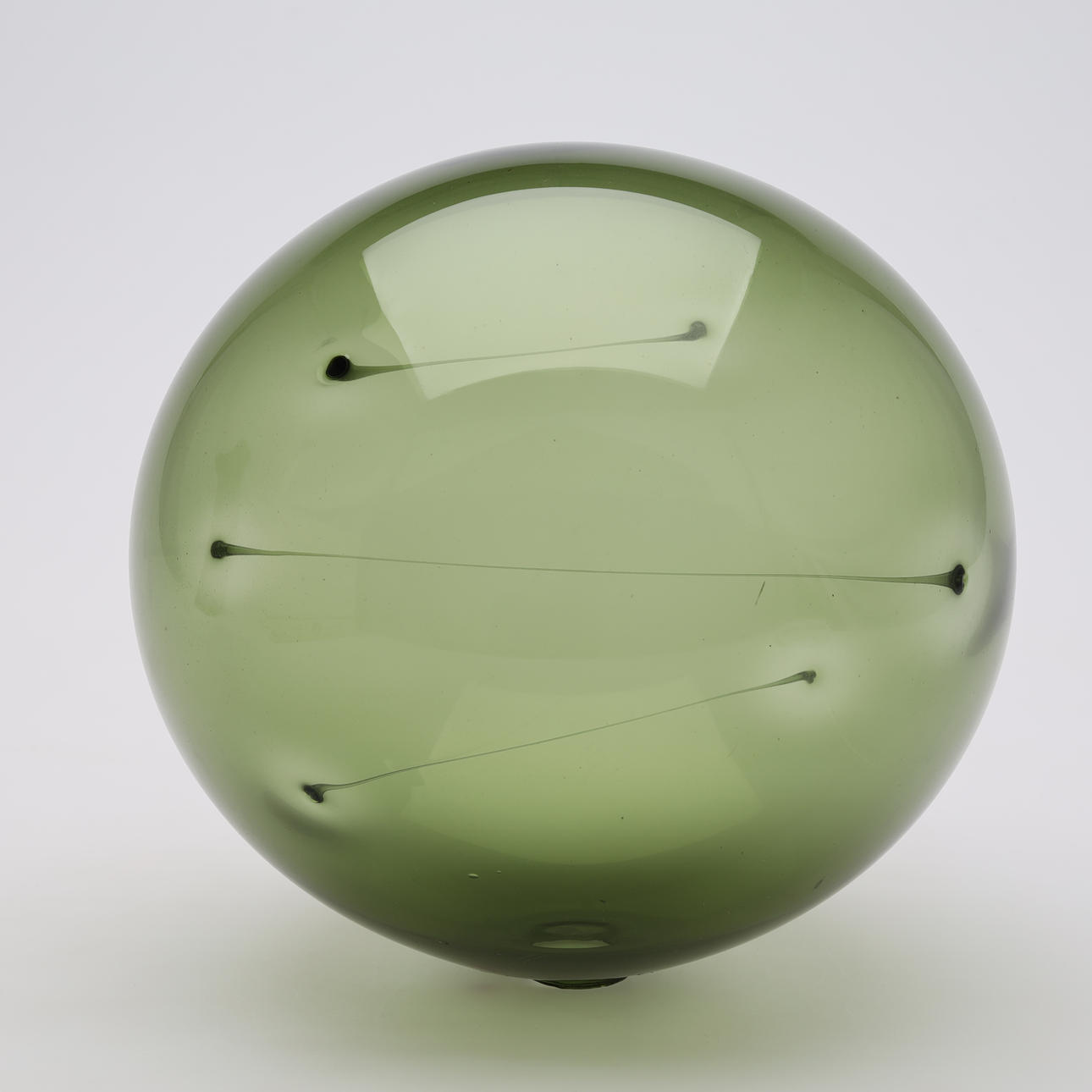 TIMO SARPANEVA. "SOLBOLL" glas Iittala.