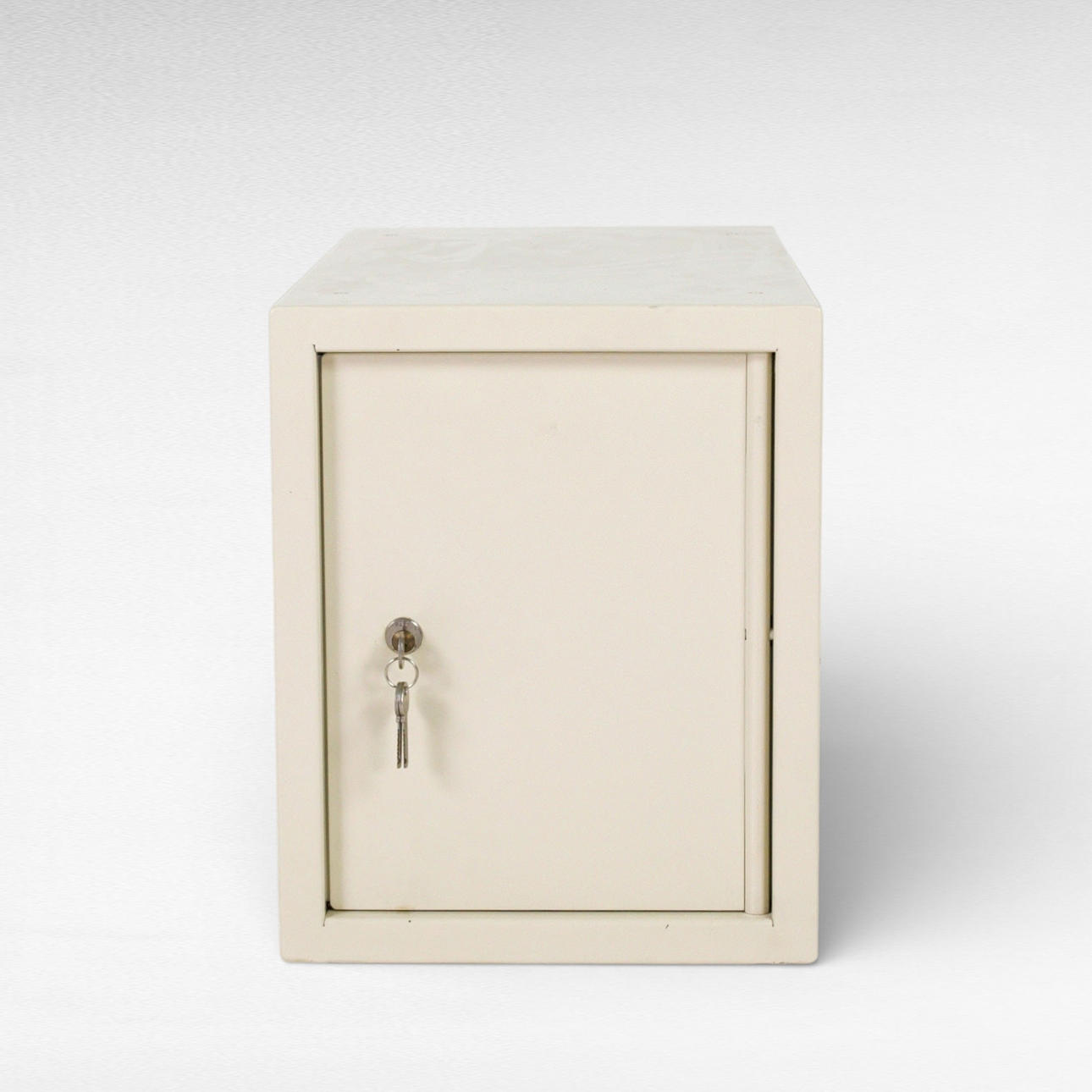 A cupboard, Sonesson interior, late 20th century.