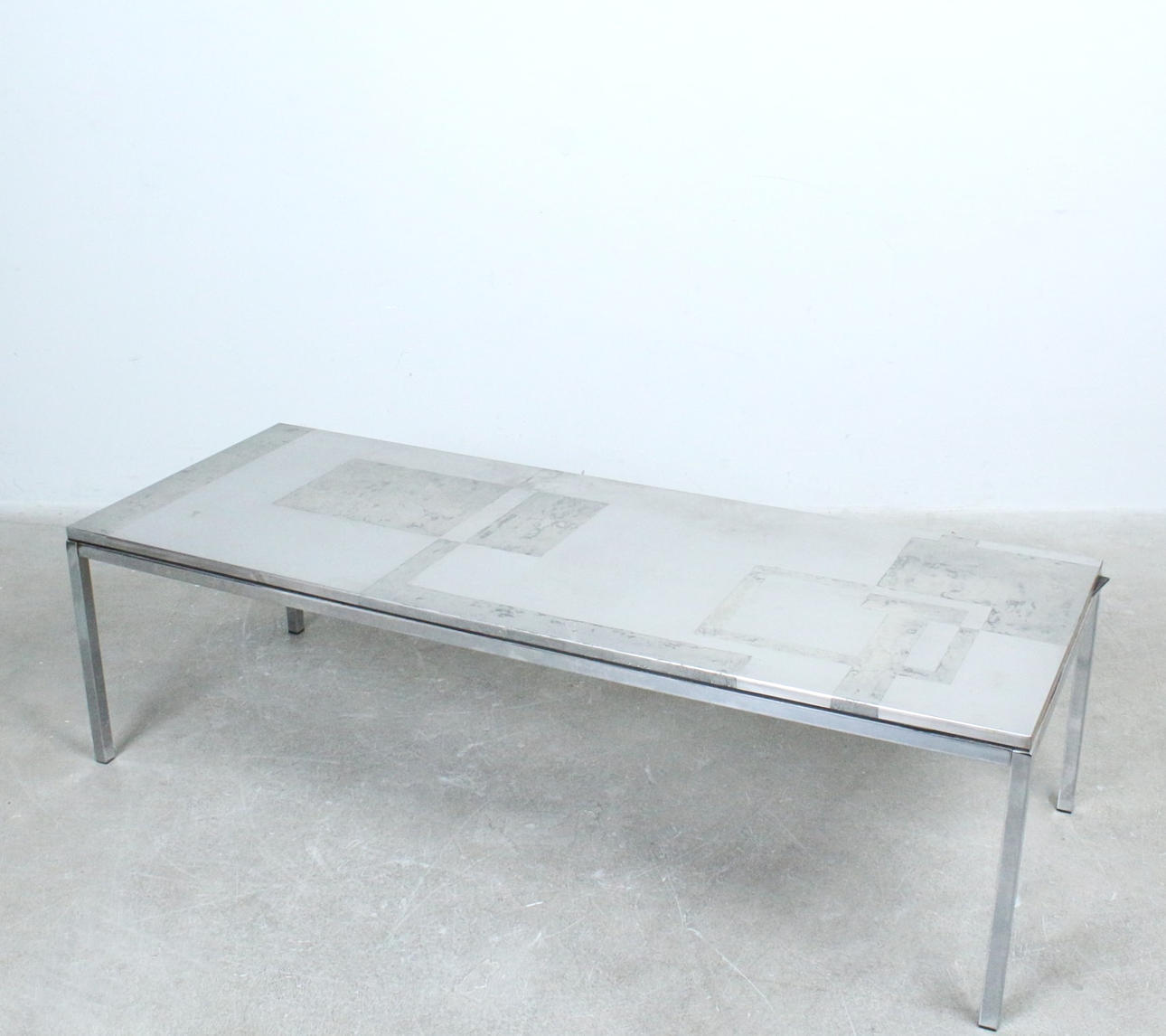 HEINZ LILIENTHAL. Coffee Table/Coffee table from the E series.