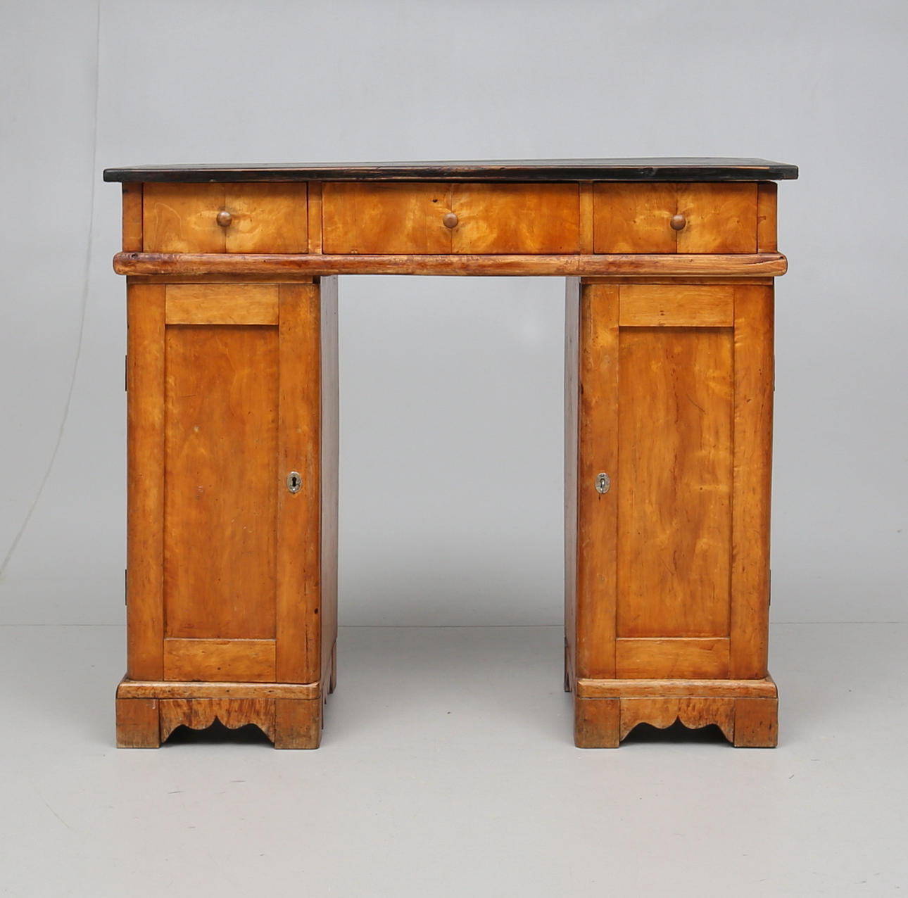 SKRIVBORD, Karl-Johan, 1800-talets mitt.