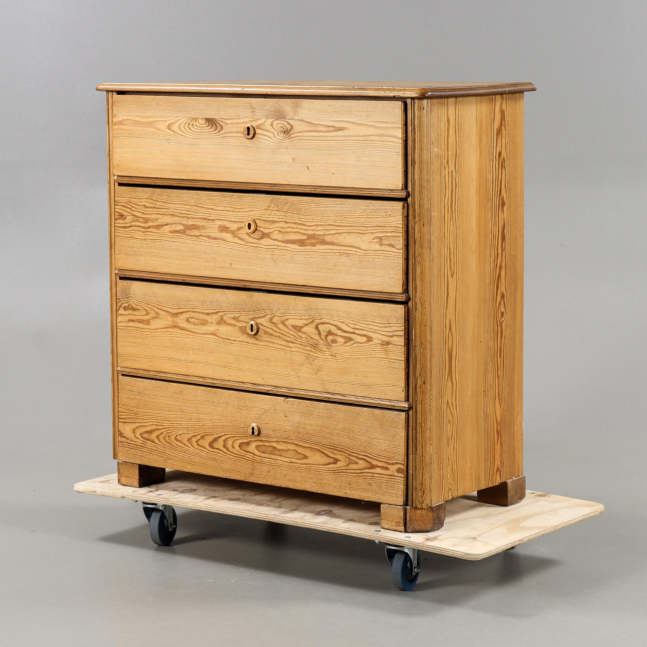 BYRÅ, furu, 18/1900-tal.