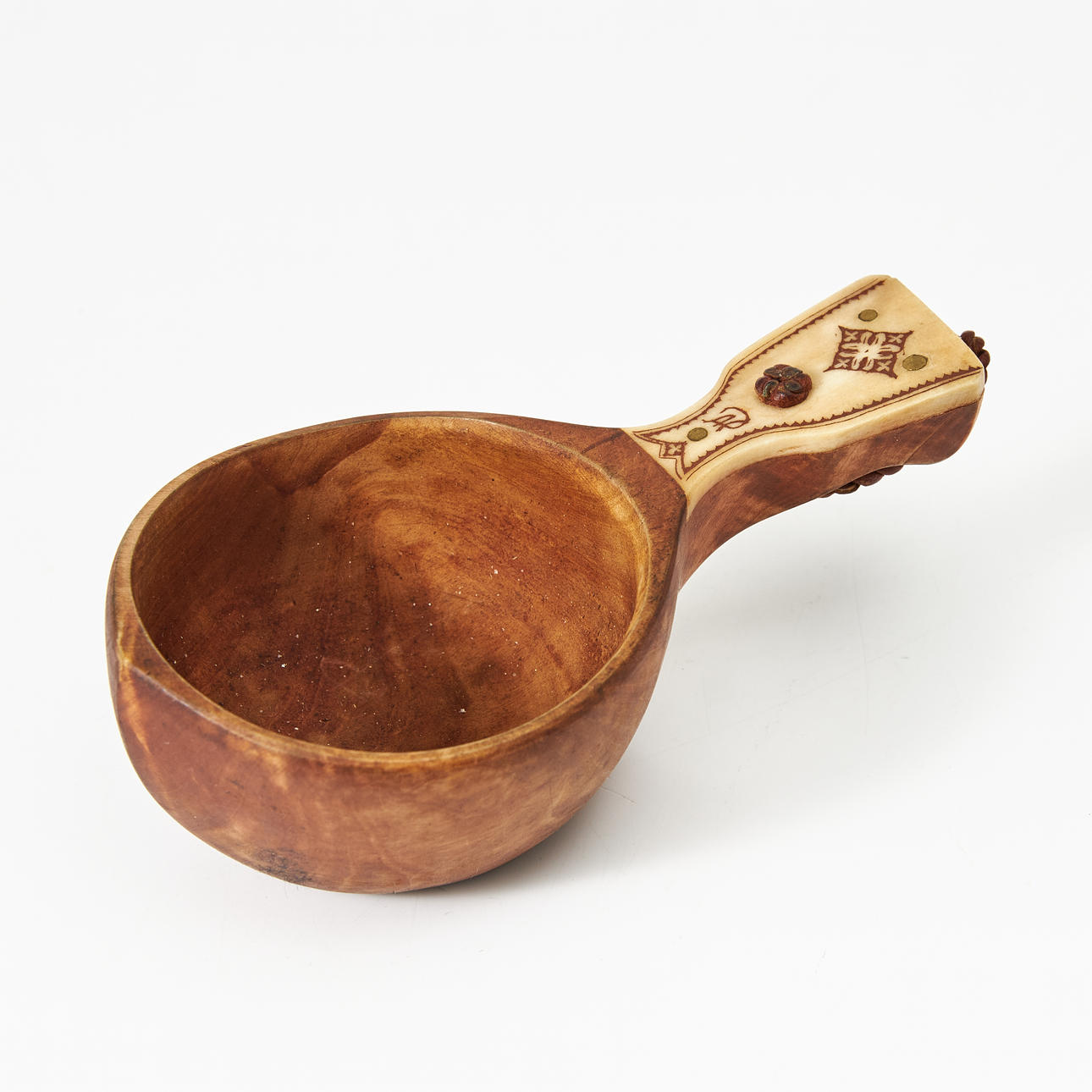 OIDENTIFIERAD KONSTNÄR. Kåsa, monogram signed AP.