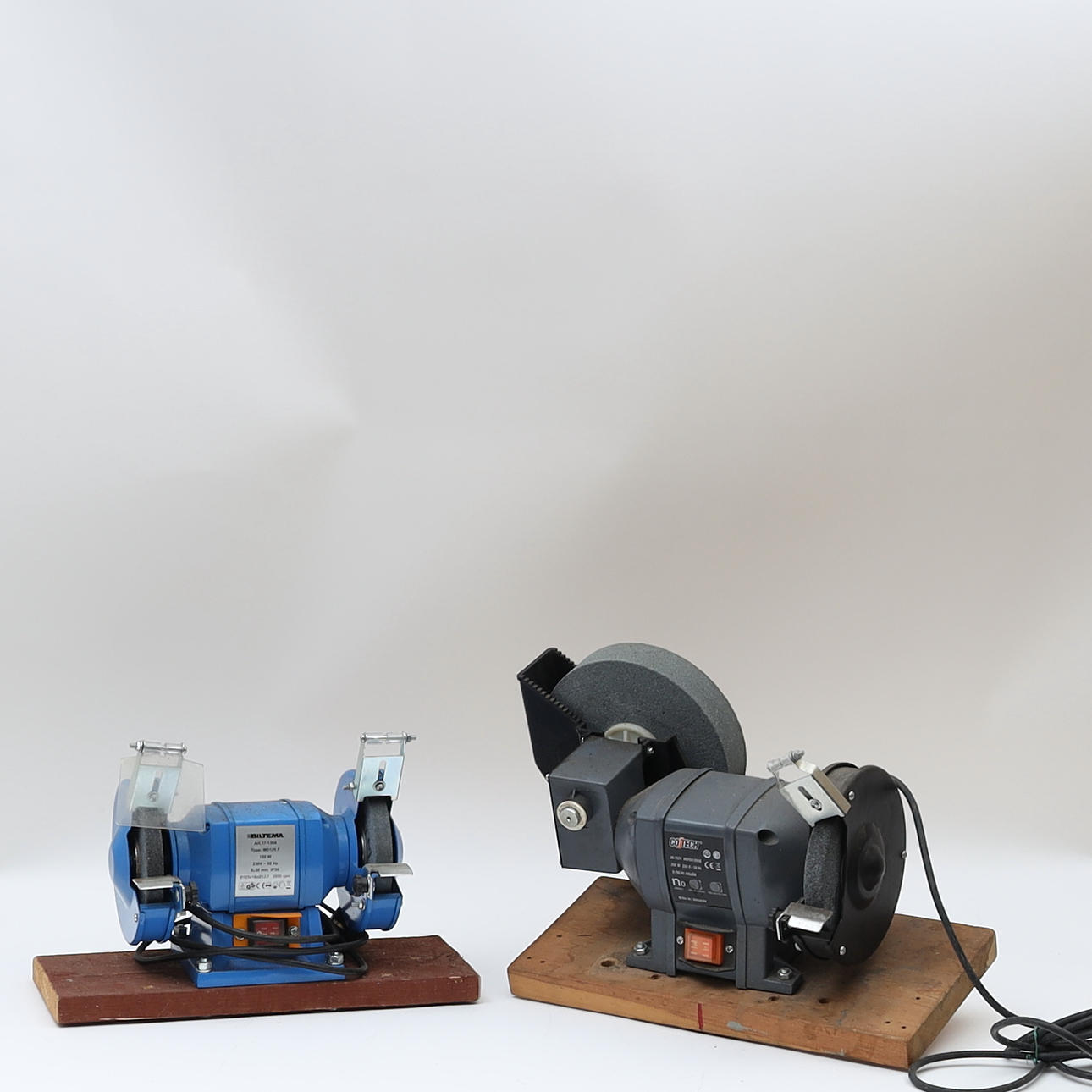 Smärgelmaskiner 2st. Meec samt biltema.