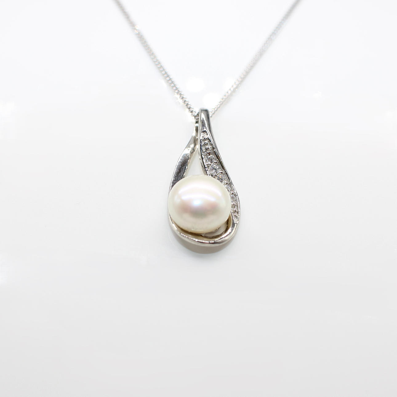 CULTURED PEARL NECKLACE 925 SILVER.
