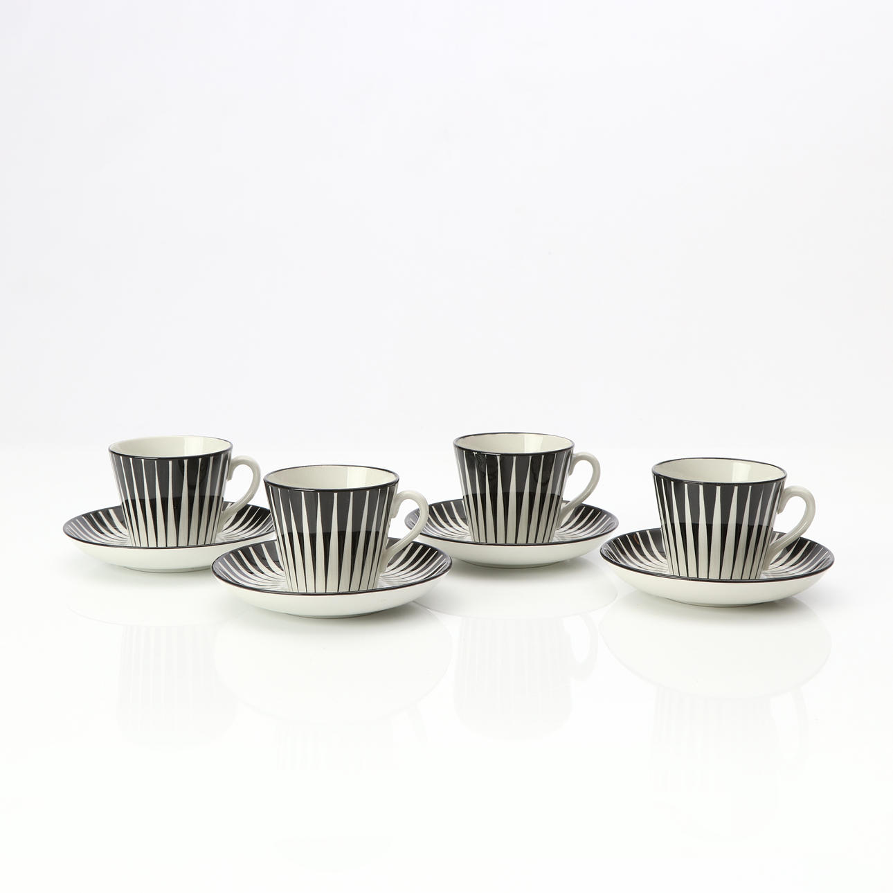 EUGEN TROST. ZEBRA, CUPS WITH SAUCERS, FOUR PCS. Flintware. Gefle.