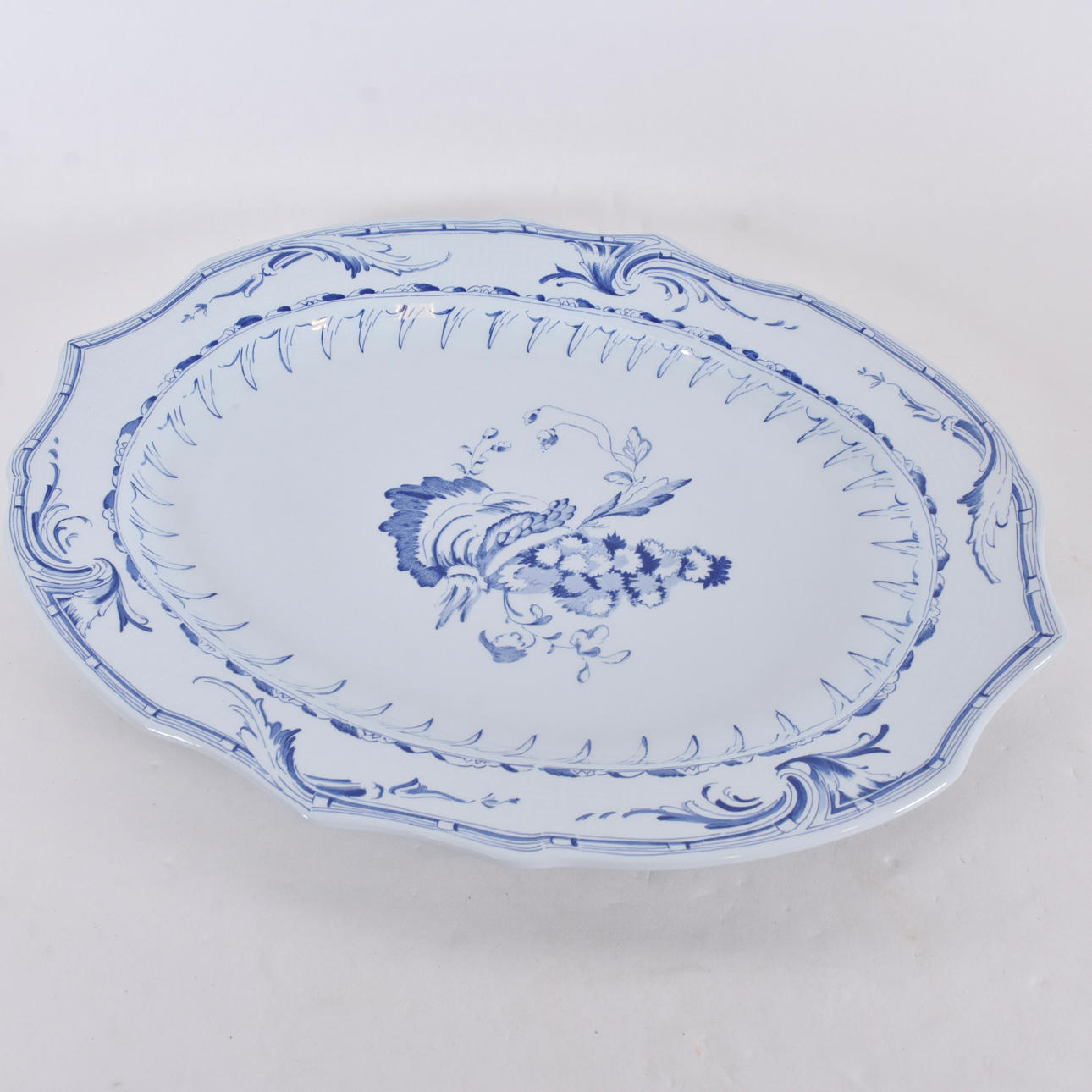 A “Rehnska pattern” flintware terrinfat.