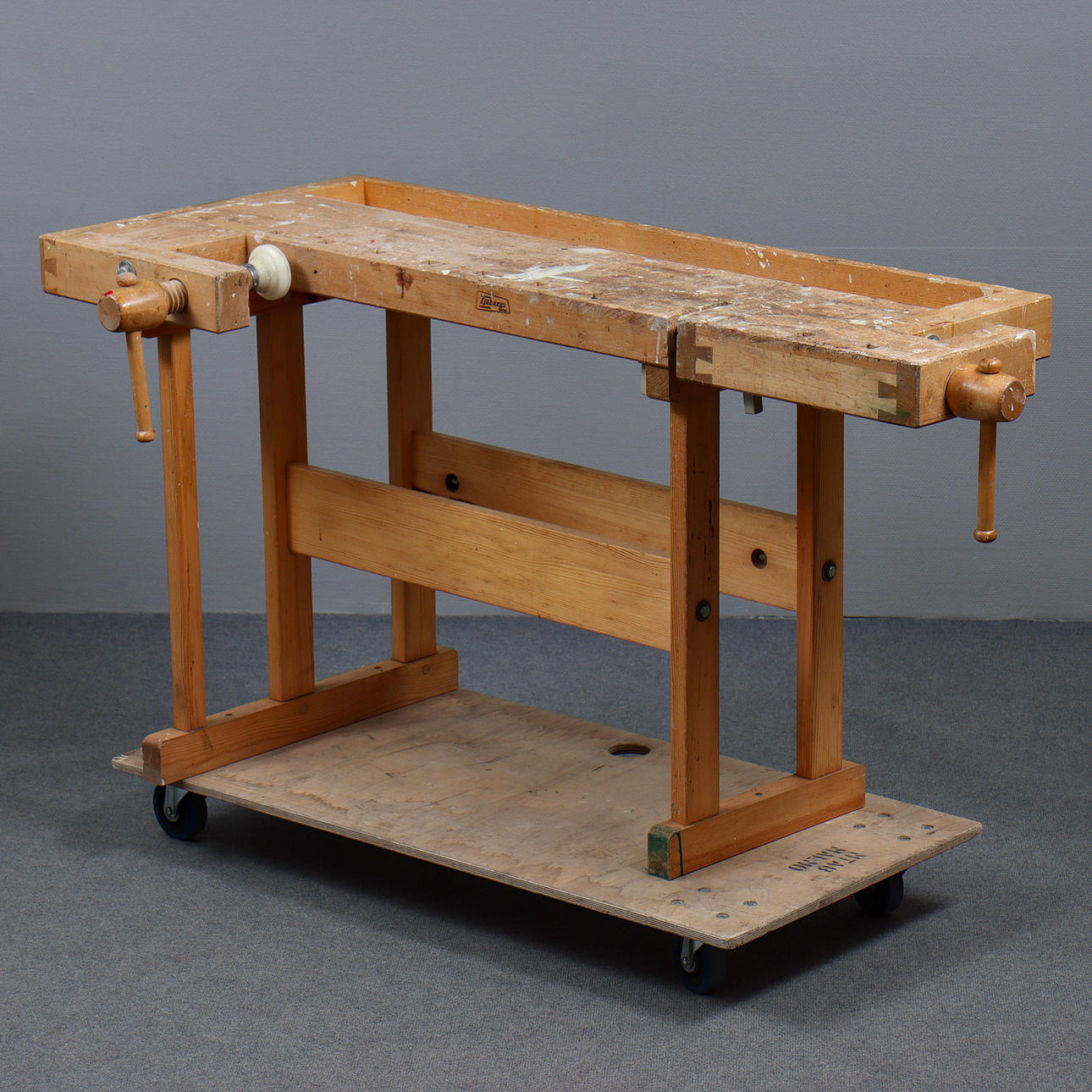 PLANING BENCH, THE SJÖBERGS BROS, STOCKARYD. Furniture - Other - Auctionet