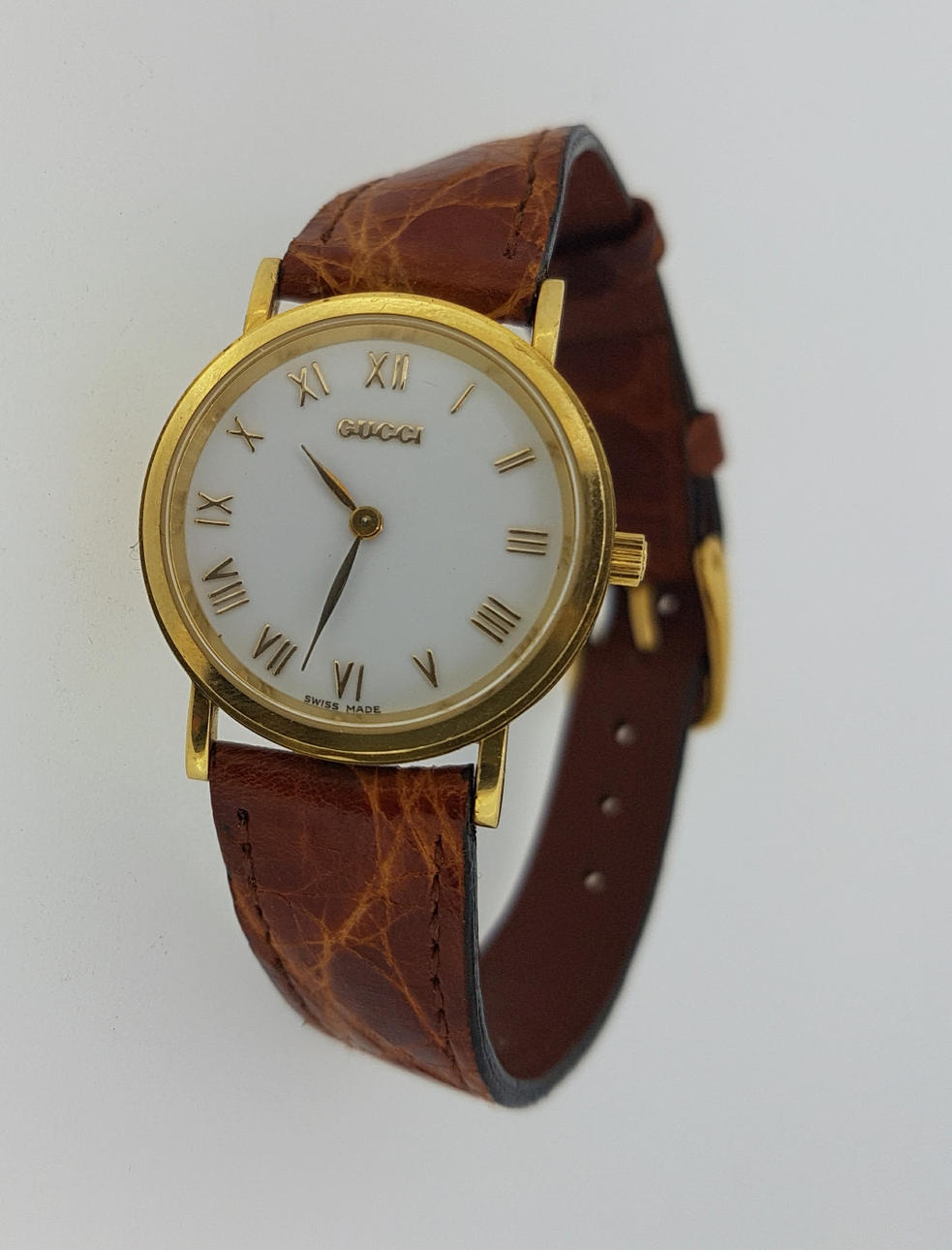 18 KARAT GULT GULD GUCCI KLOCKA.