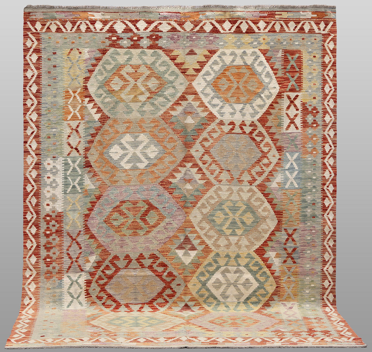 CARPET, “Kelim”, 232x 176 cm.