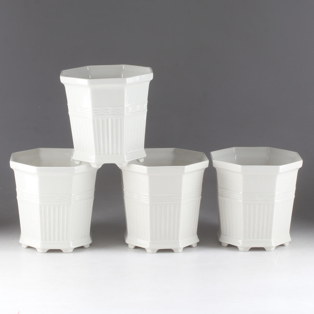 YTTERFODER, 4 st, porslin, Prins Eugens Waldemarsudde, Gustavsberg.