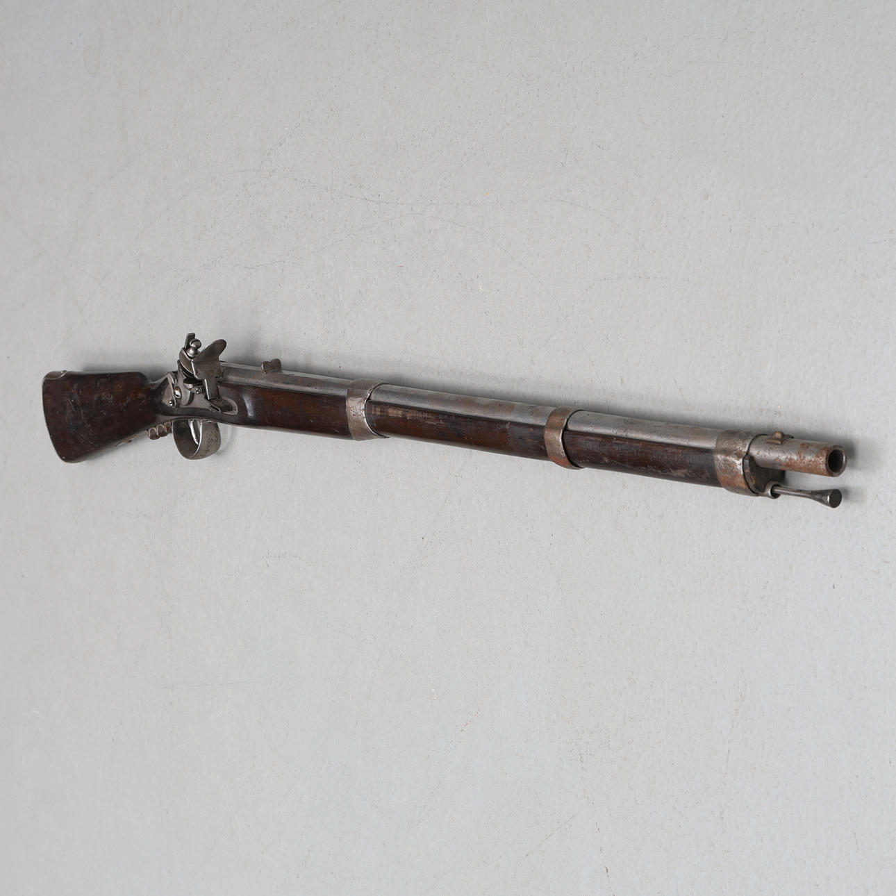 FLINTLOCK RIFLE, 18TH CENTURY.
