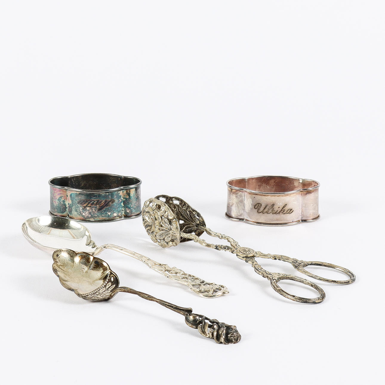 SILVERFÖREMÅL 5 stycken.