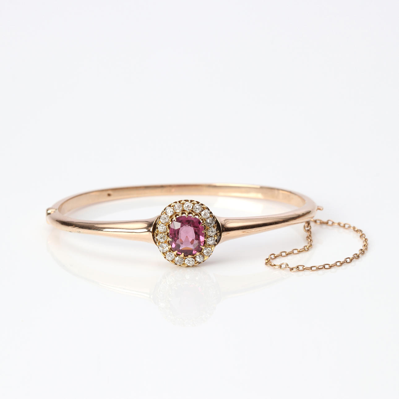 BRACELET 18K with pink spinel.