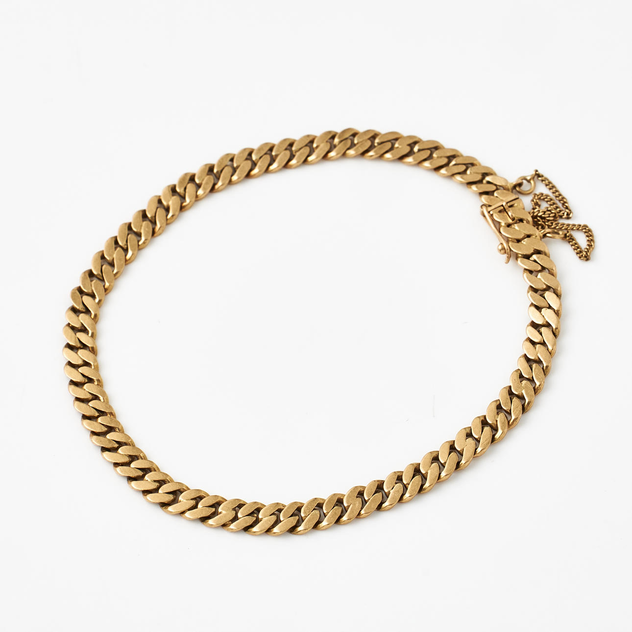 BRACELET, 18k gold, mangled armored bracelet, foreign stamps.