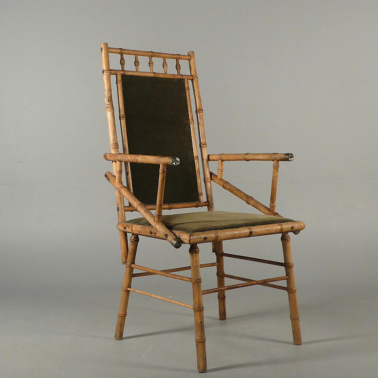 KARMSTOL, trä bambuimitation, kolonial stil, omkring 1900.