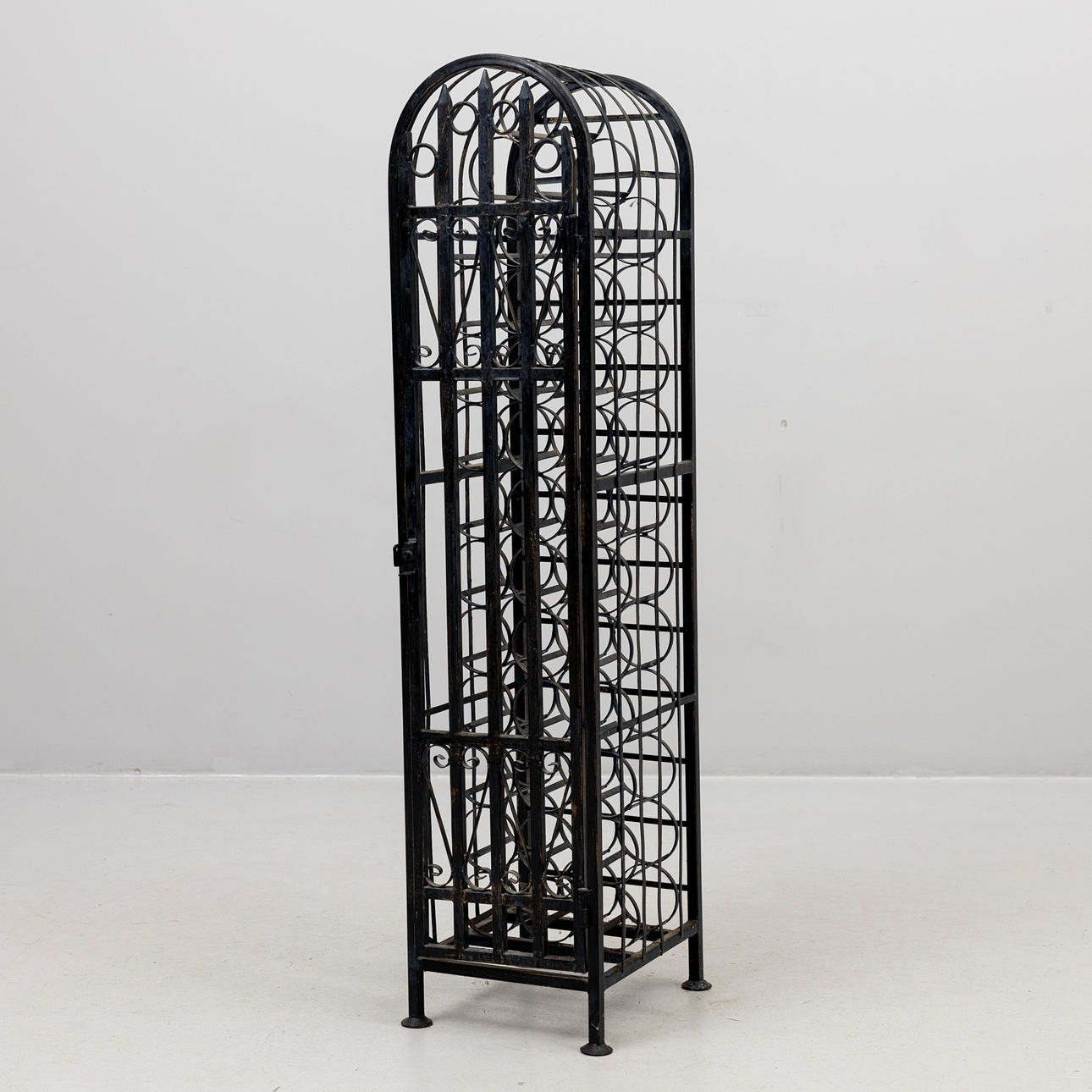 VINSTÄLL, smidesjärn, 1900-tal.