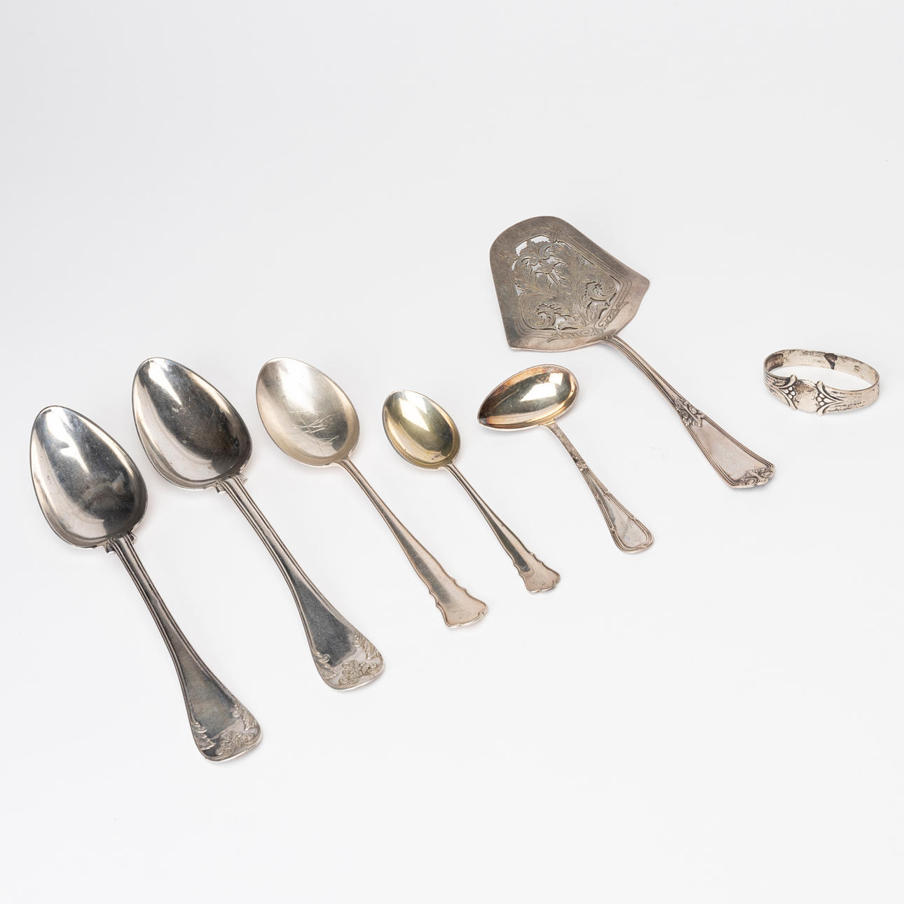 SILVER, 7 pieces, mostly spoons, different model and master, including A G Dufva, Stockholm, 1854-1940.